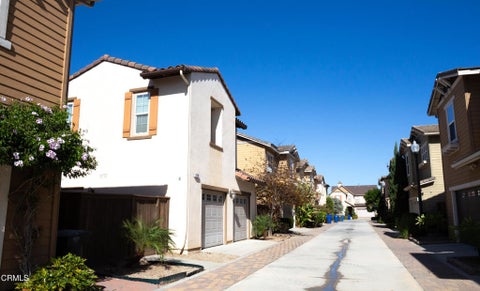 Tiny photo for 11278 Tiger Lily Street, Ventura, CA 93004 (MLS # V1-39282)