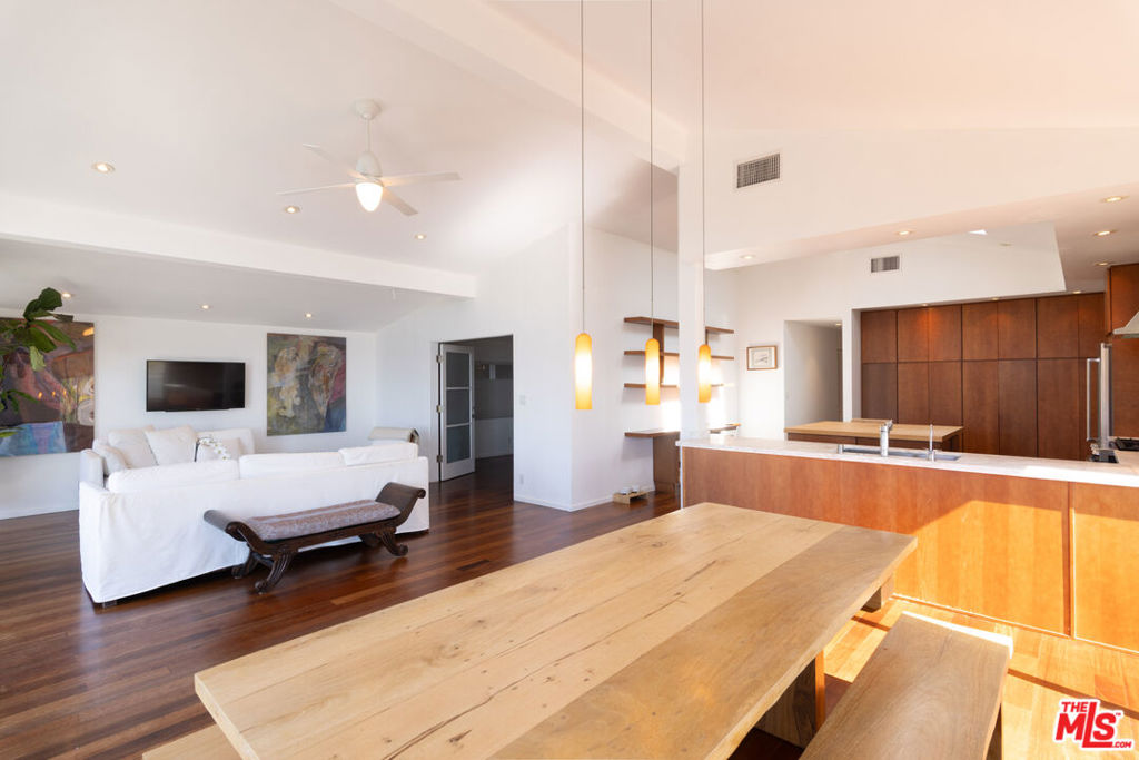 29500 Heathercliff Road 275