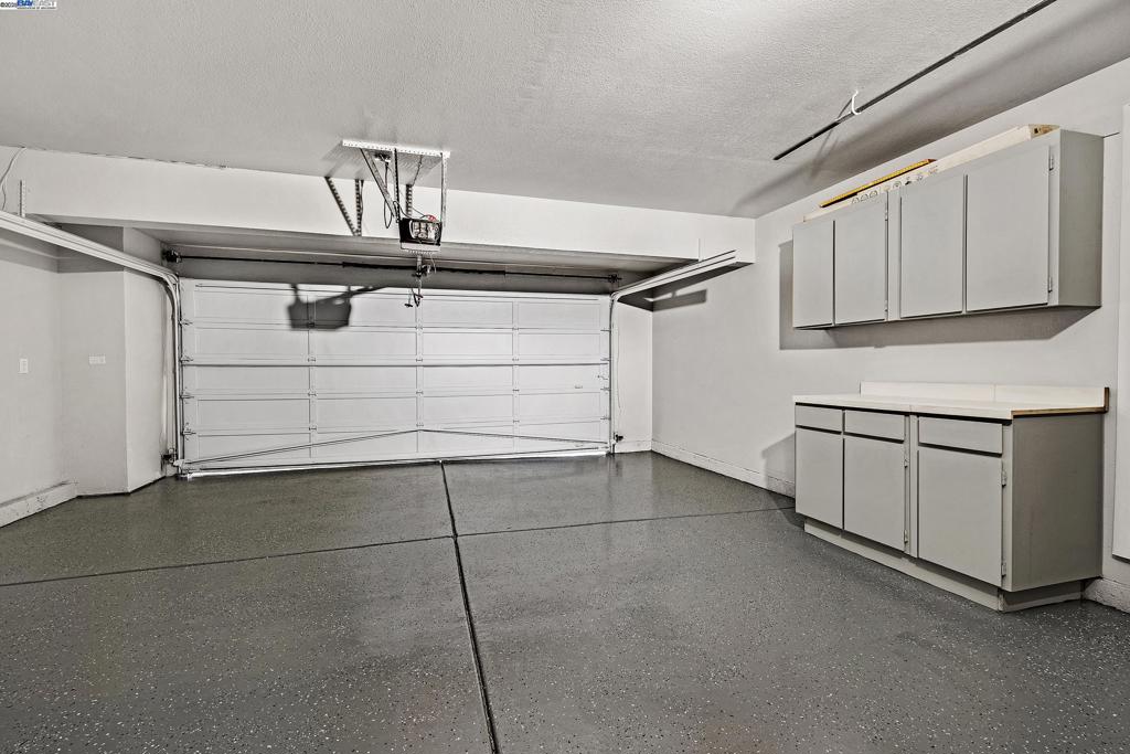 DANBURY PARK - Residential