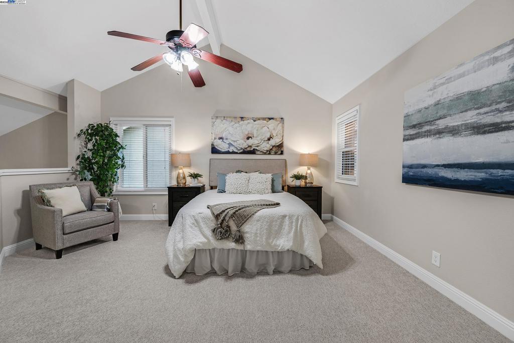 DANBURY PARK - Residential