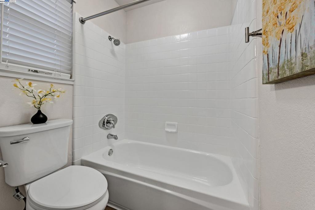 DANBURY PARK - Residential