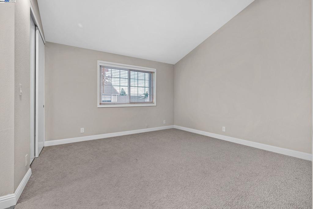 DANBURY PARK - Residential