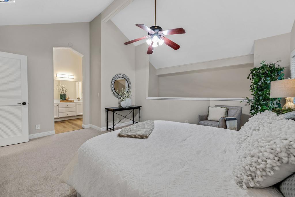 DANBURY PARK - Residential