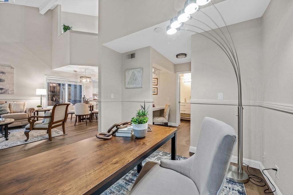 DANBURY PARK - Residential