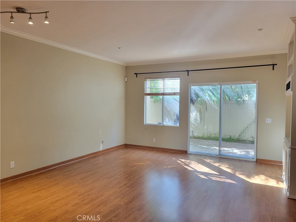 33 Sobrante