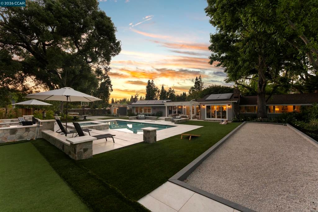 915 Forest Ln LN, Alamo CA 94507