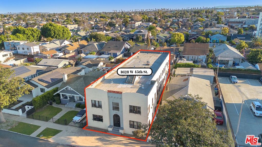 1628 W 45th Street