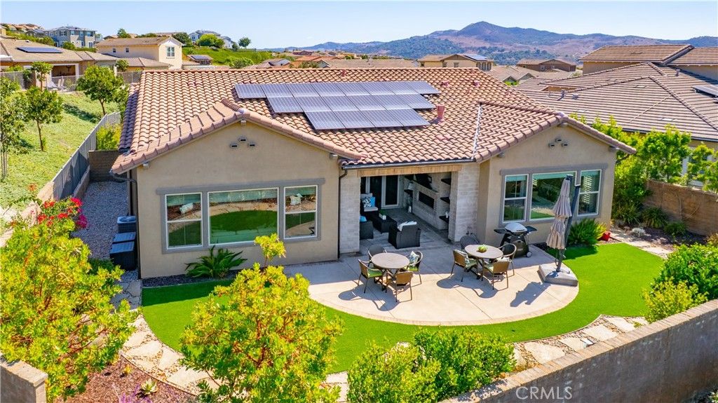 Photo of 1 Entorno St, Rancho Mission Viejo, CA 92694 (MLS # OC25227687)