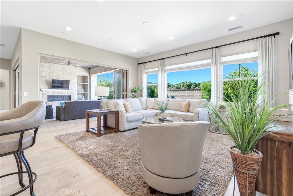Alondra (ESALON) - Residential