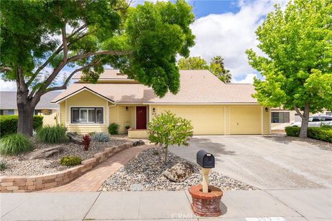 Photo of 305 Rosemary DR, Paso Robles, CA 93446 (MLS # NS26099144)