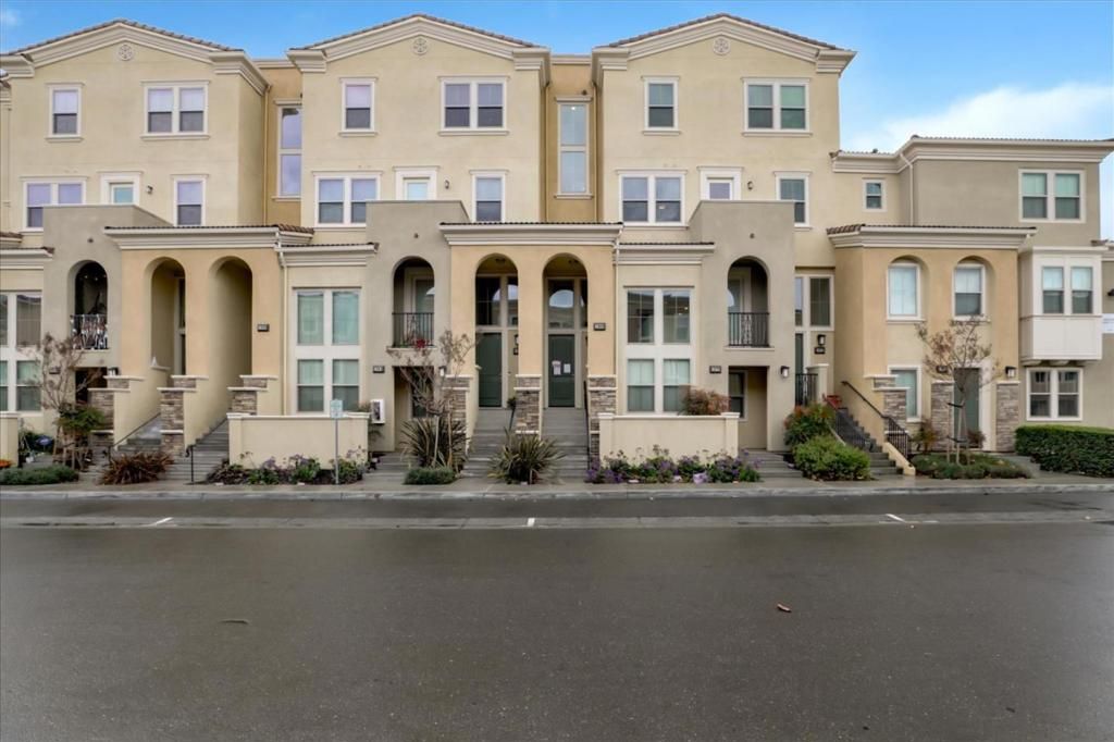 listing image 130723921087753386666