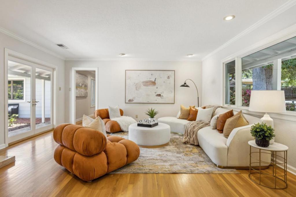 19661 Saratoga Los Gatos Road