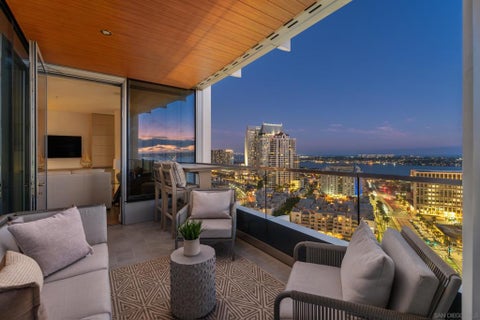Photo of 888 W E Street St #2203, San Diego, CA 92101 (MLS # 260016716SD)