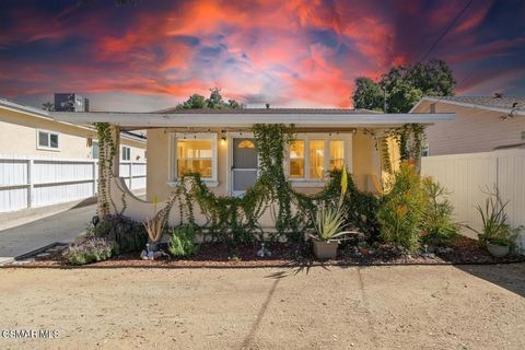 Photo of 10412 Eldora Avenue, Sunland, CA 91040 (MLS # 226001817)
