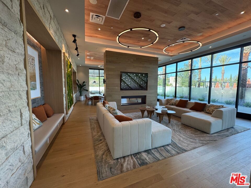 Metro Heights - Westridge - Residential