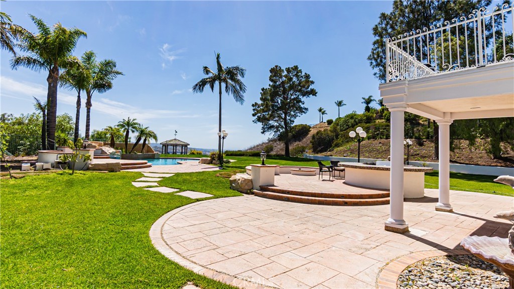 5705 Camino De Bryant