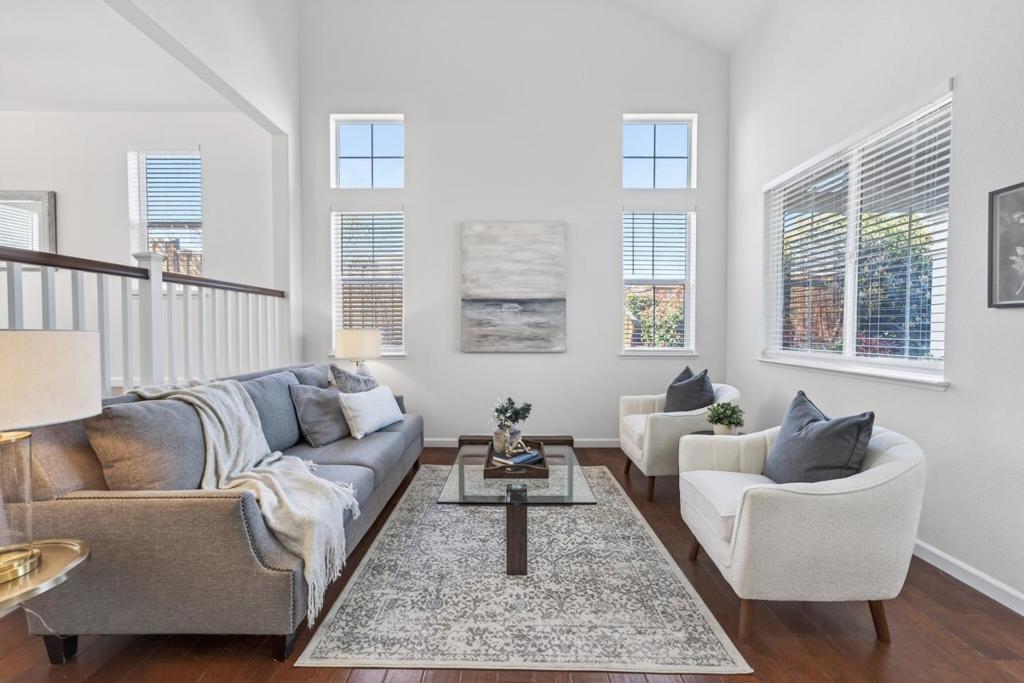 2498 Turnberry Court