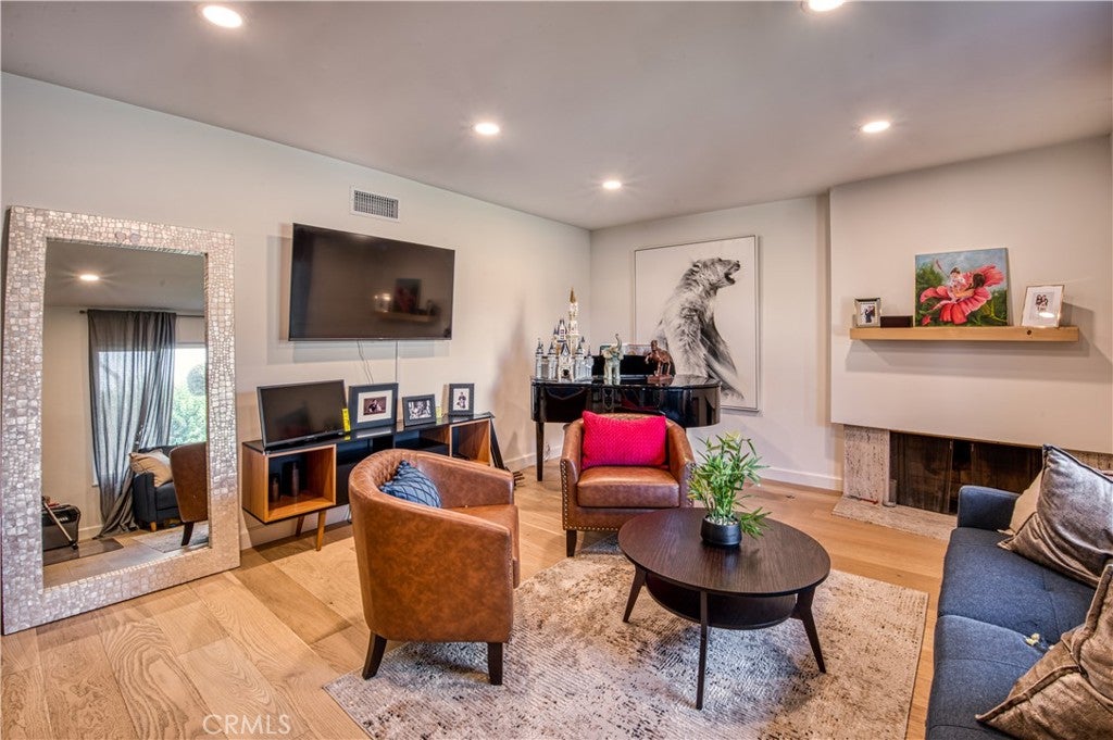 1501 Elmsford