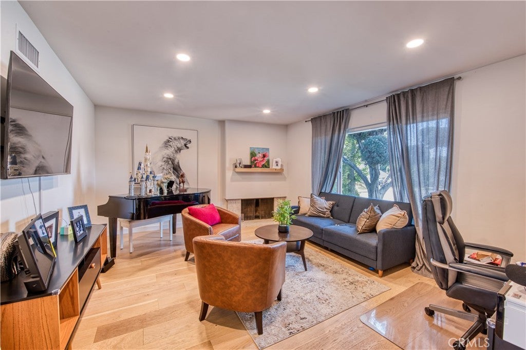 1501 Elmsford
