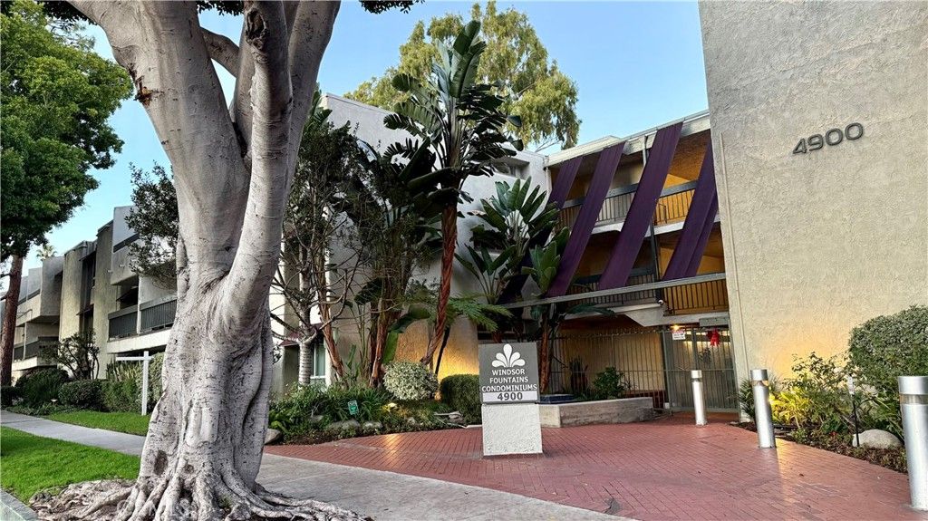 Photo of 4900 Overland ave Ave #178, Culver City, CA 90230 (MLS # DW25281137)