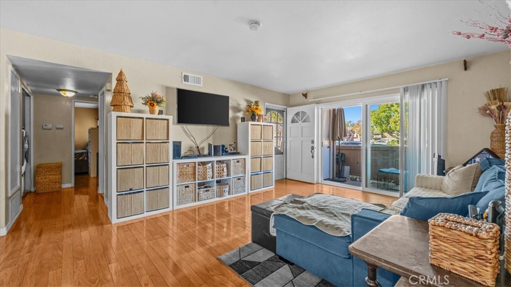 10450 E Briar Oaks B