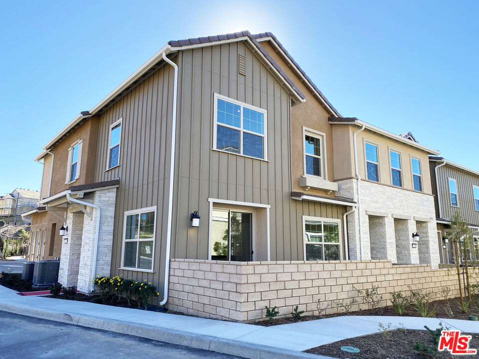 Available move in from Aug 15. 2025. Showings will begin on OpenHouse in July 2025. Please submit complete Rentspree application with credit report for every applicant over 18yo and POF for all applicants to https://apply.link/4bZn7Um Welcome to this stunning end-unit home in the desirable Concord at River Village! Built in 2020, this 1,620 square-foot residence feels just like new, offering amodern and spacious design with an abundance of natural light throughout. The first level features an open-concept living space with an updated kitchen, dining area, and aliving room perfect for both entertaining and everyday living. The kitchen boasts contemporary finishes and abundant counter space. Upstairs, you ll find all three bedrooms,including a large primary suite. The second floor also features a separate laundry room and a versatile landing area that can serve as an additional living space, homeoffice, or playroom. Unique to this residence is a lovely private patio, ideal for relaxing or hosting. The attached two-car garage provides both parking and additional storagespace. The Concord at River Village community offers fantastic amenities, including a clubhouse, pool, and a shared common area with a kitchen for residents to enjoy.With plenty of guest parking available, hosting friends and family will always be easy. Don t miss out on this beautiful home in a vibrant and well-maintained community. Take advantage of the many restaurants, shopping centers and markets all a short walk or drive away. **Solar, Washer, Dryer & Refrigerator are included. 1 year lease term, 2 month security deposit. The minimum requirements are a monthly income of $10,000, good credit and a savings and/or retirement account of $15,000 or more in it. For more information regarding the application process. all application(Each Persons 18 Years old) with 2 year Tax Report, W-2 and pay stubs and bank statement within 2 months.