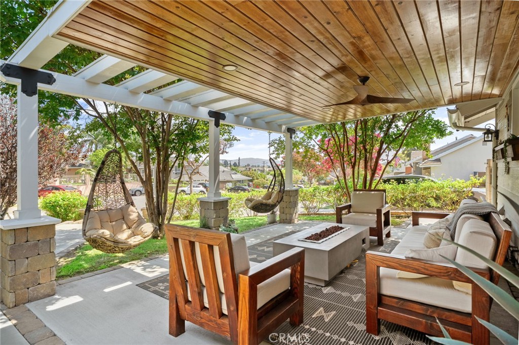 2250 Branford Lane