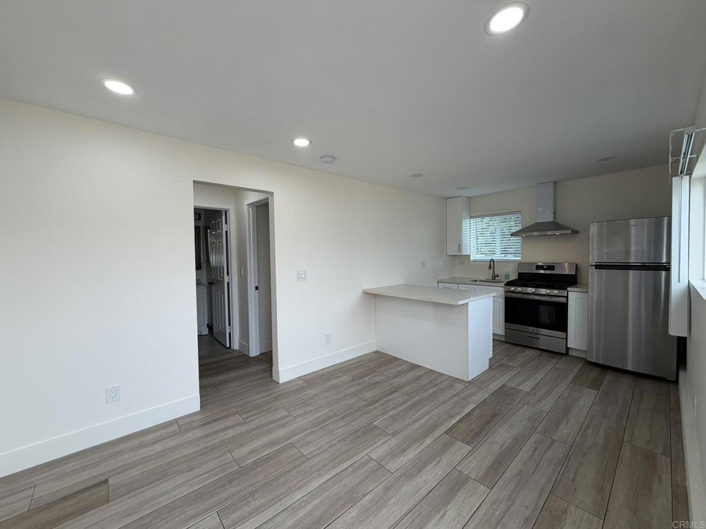 1533 Monterey Pine dr