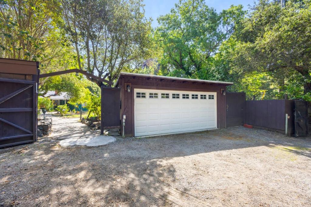 120 Miramontes Road