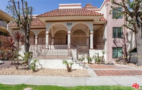 Photo of 323 N Jackson Street #105, Glendale, CA 91206 (MLS # 26828829)