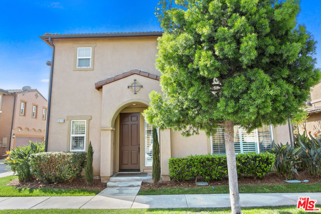 The Renaissance is one of Inglewood's most sought-after gated communities, just steps from SoFi Stadium, the Forum, and the Intuit Dome. This 3 bedroom, 2.5 bath lease offers the perfect place to call home, with a spacious living area, a private setting, and easy access to the best of LA entertainment. As a resident, you'll enjoy resort-style amenities including a sparkling pool, relaxing spa, playgrounds, and the peace of mind that comes with 24-hour guard-gated security. Comfort, convenience, and community all come together here ready for you to move in and enjoy. Call today and schedule your showing!