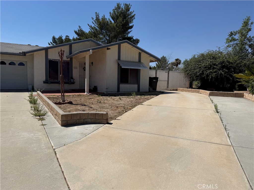 181 Leslie Court