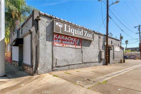 Photo of 7214 Sepulveda Boulevard, Van Nuys, CA 91405 (MLS # SR25191929) Photo of 7214 Sepulveda Boulevard, Van Nuys, CA 91405 (MLS # SR25191929)