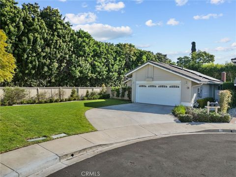 Photo of 18 Brookdale, Irvine, CA 92604 (MLS # SR26103704)