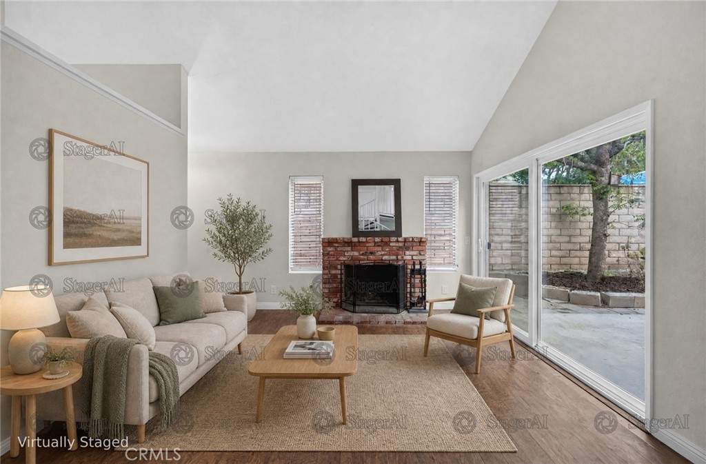 179 S Larkwood