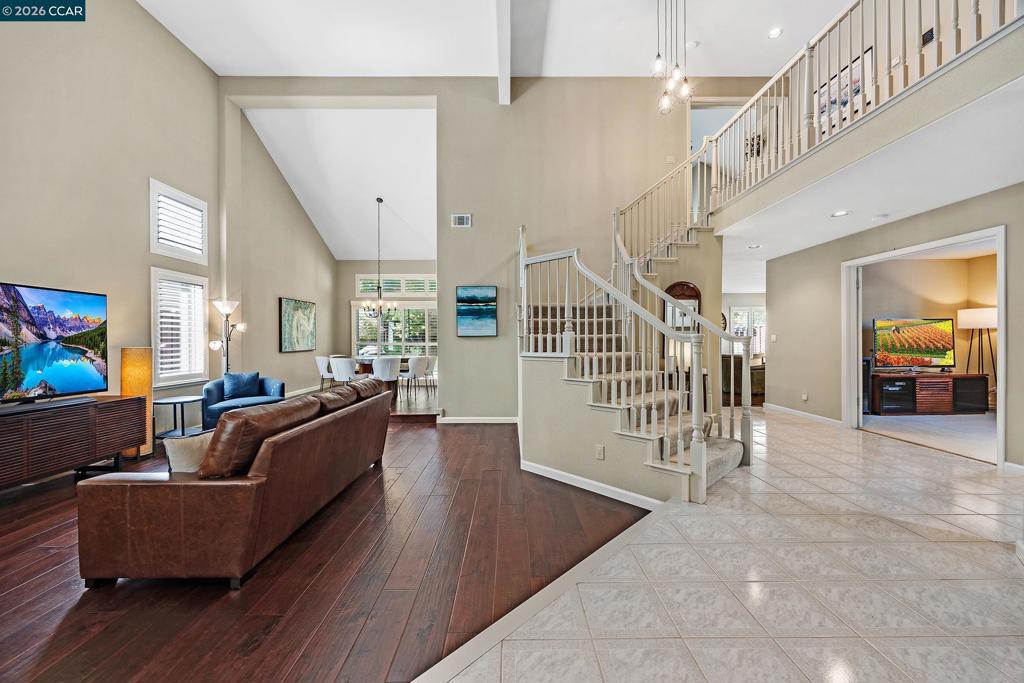 121 Parkhaven Dr