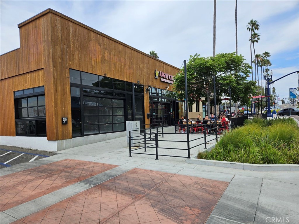 612 Mission Avenue 610
