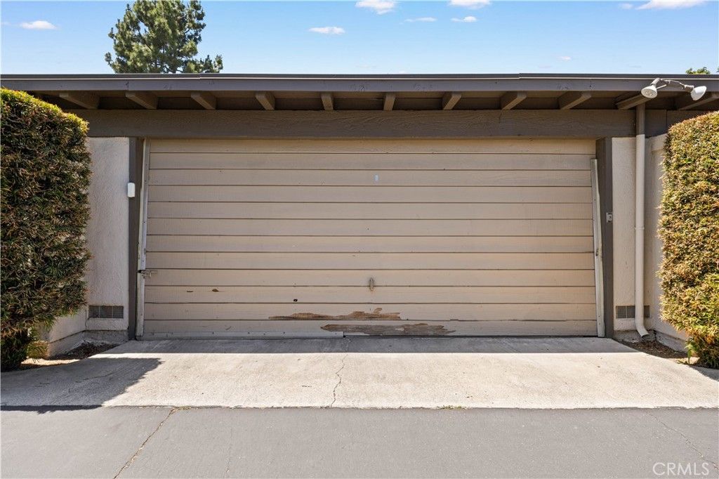listing image 130728621859329277829