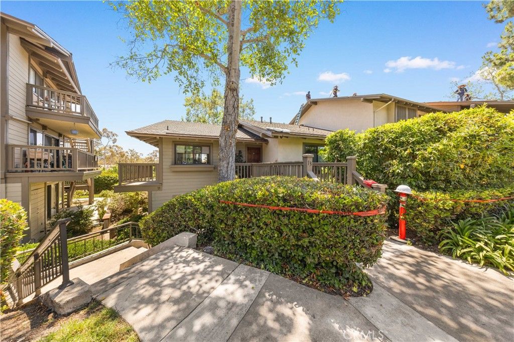 listing image 130723796383356006983