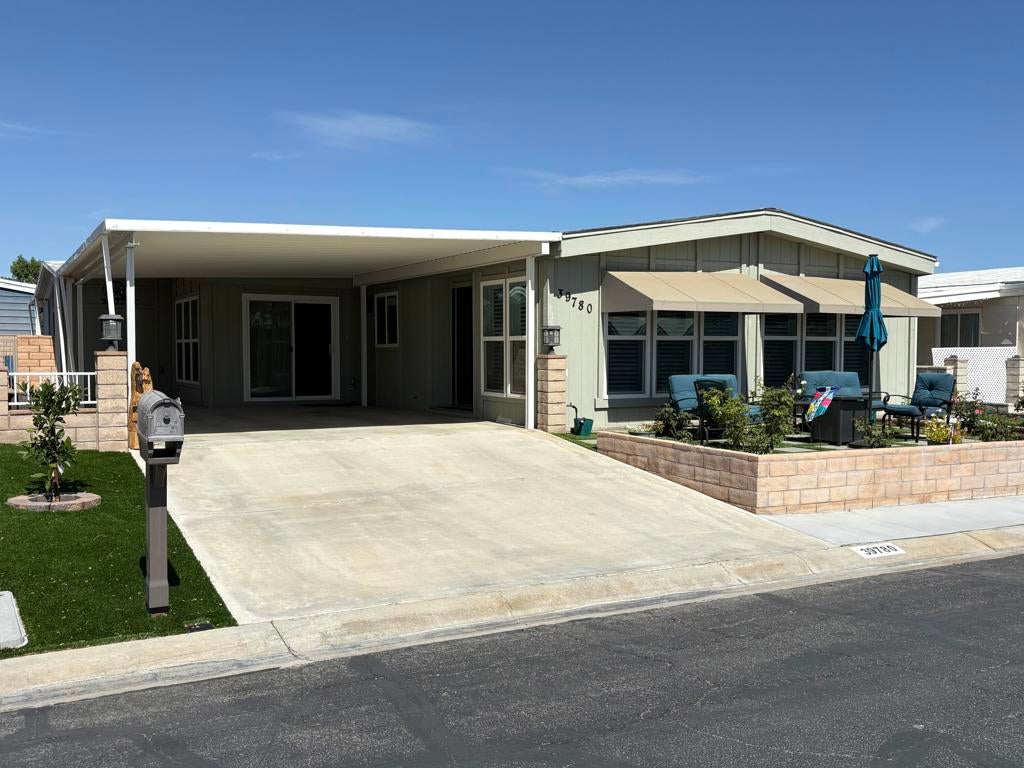 39780 Black Mesa Lane