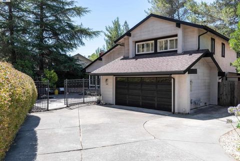 Photo of 5644 ALHAMBRA HILLS CT Ct, Martinez, CA 94553 (MLS # 41110517) Photo of 5644 ALHAMBRA HILLS CT Ct, Martinez, CA 94553 (MLS # 41110517)