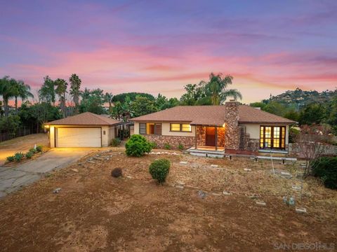 Photo of 10765 Lupin Way Way, La Mesa, CA 91941 (MLS # 260009776SD)