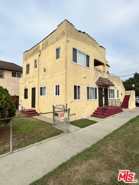 Photo of 6217 S Halldale Avenue, Los Angeles, CA 90047 (MLS # 25610869)