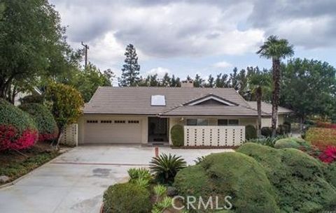 Photo of 2206 Canyon Rd, Arcadia, CA 91006 (MLS # AR26072872)