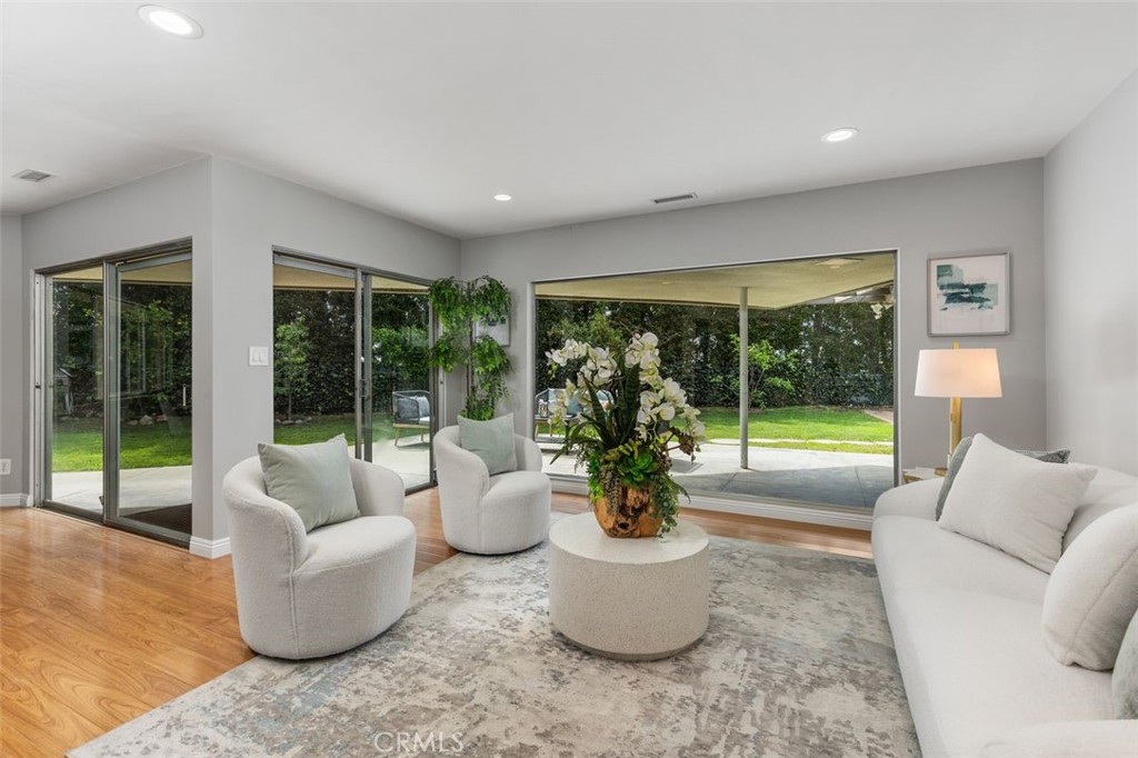 2206 Canyon