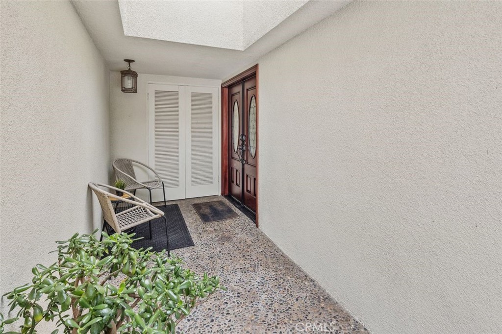2206 Canyon