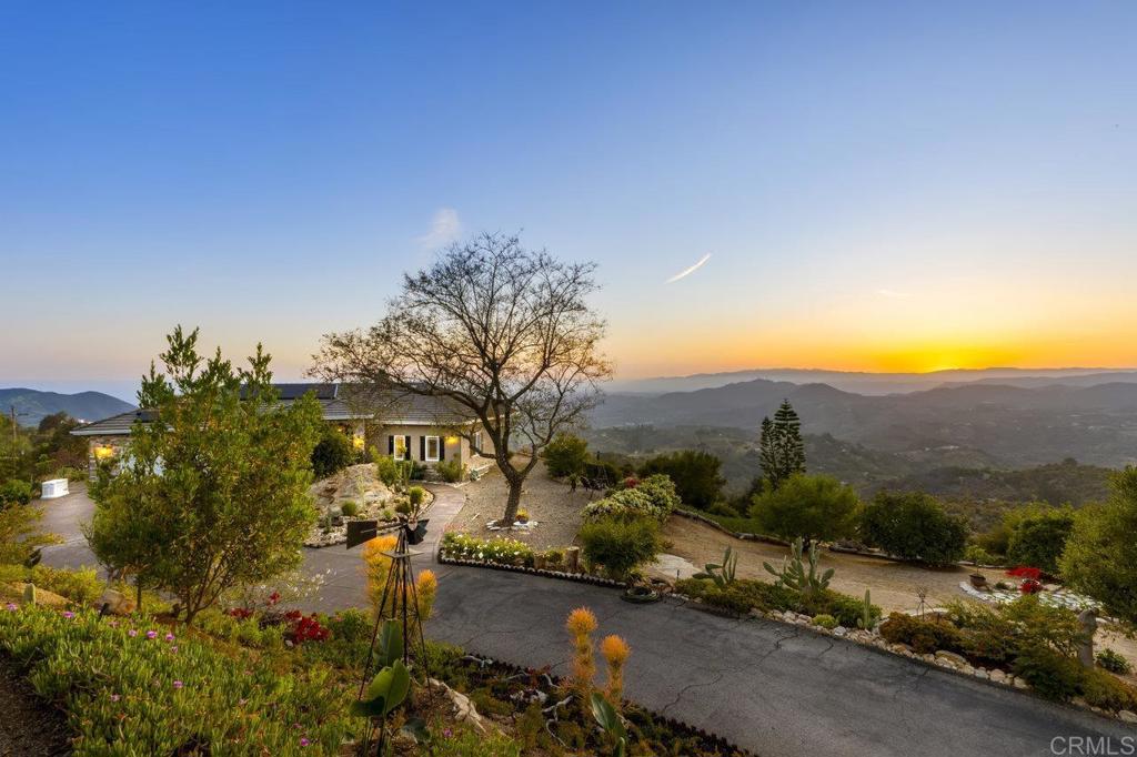 1078 Rainbow Crest Road