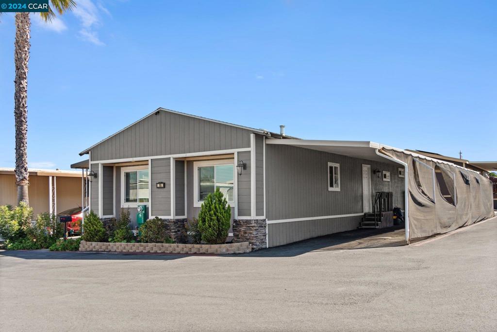 Properties 2 3301 Buchanan Rd