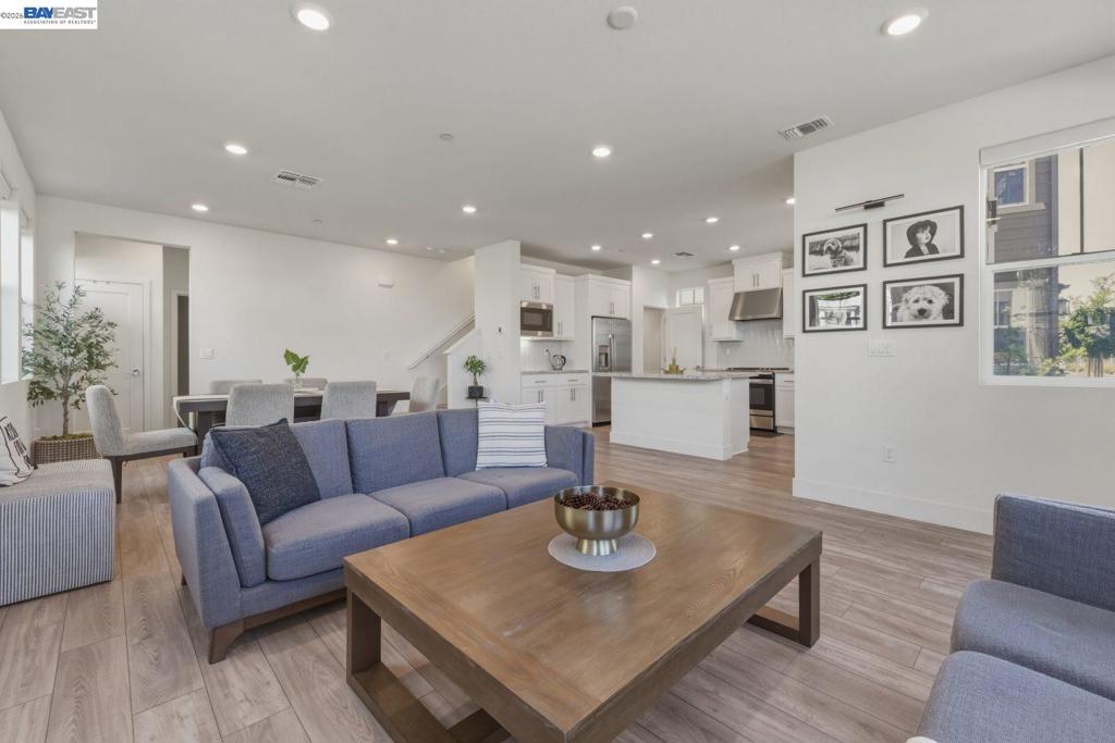 9274 Enterprise Dr