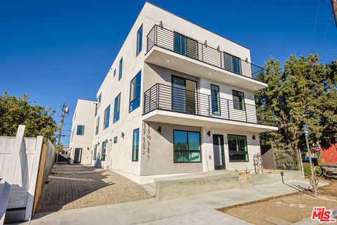 5709 Auckland Avenue North Hollywood CA 91601